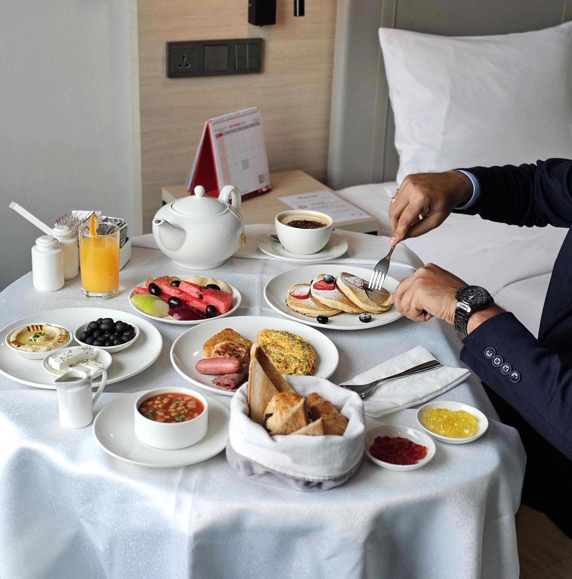 Swiss-Belinn Airport Muscat Oman Bagian luar foto